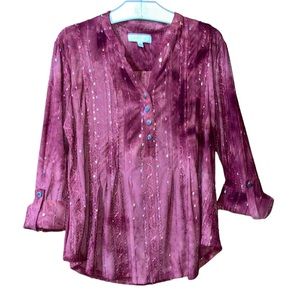 •NEW DIRECTION•BURGUNDY SEQUIN EMBROIDERED CONVERTIBLE SLEEVE 3-BUTTON BLOUSE PL